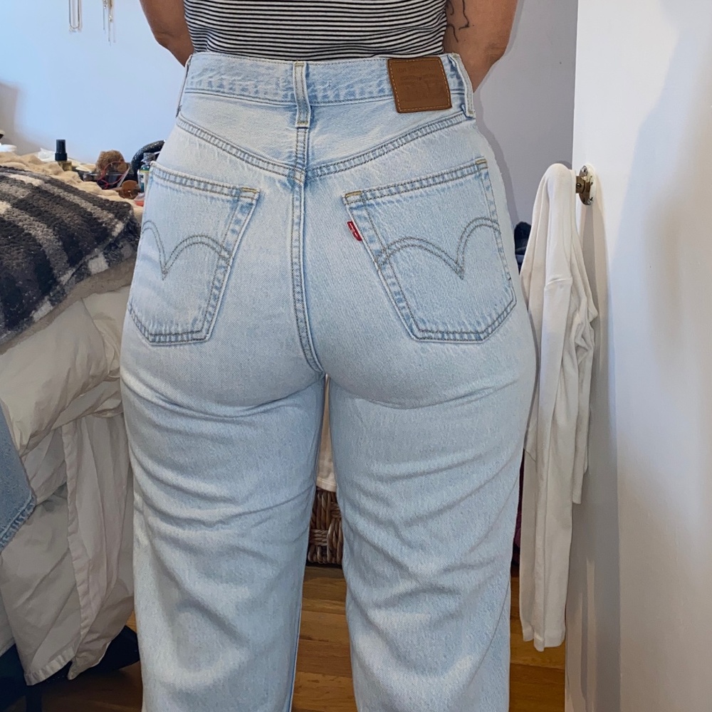 LEVIS ribcage straight leg jean